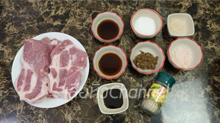 หมูอบใส่อะไรบ้าง