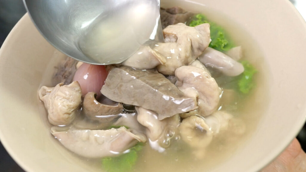 วิธีทำต้มแซ่บเครื่องในหมู